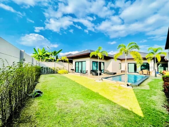 Your Tropical Oasis Awaits | Modern Pool Villa for Rent in Huay Yai