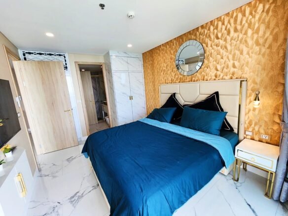 Foreigner-Friendly Condo with Ocean Views in Pattaya