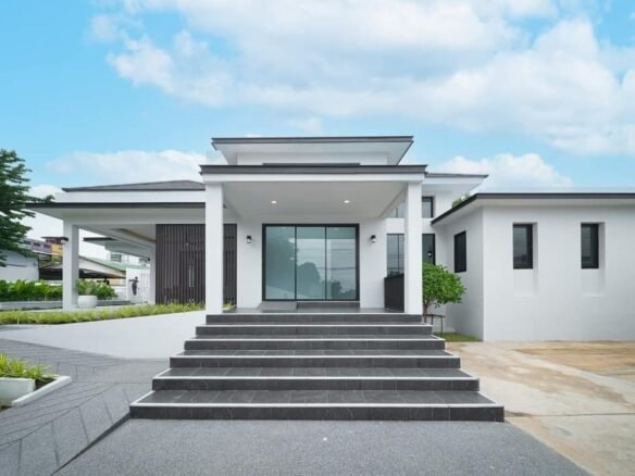 Renovated 4-Bedroom Villa with Private Pool | Pattaya