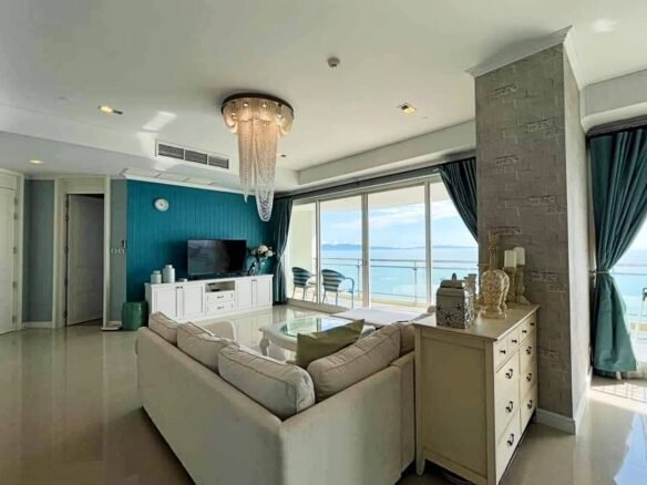 Luxurious Sea View Condo in Reflection | 110K | Jomtien Beach