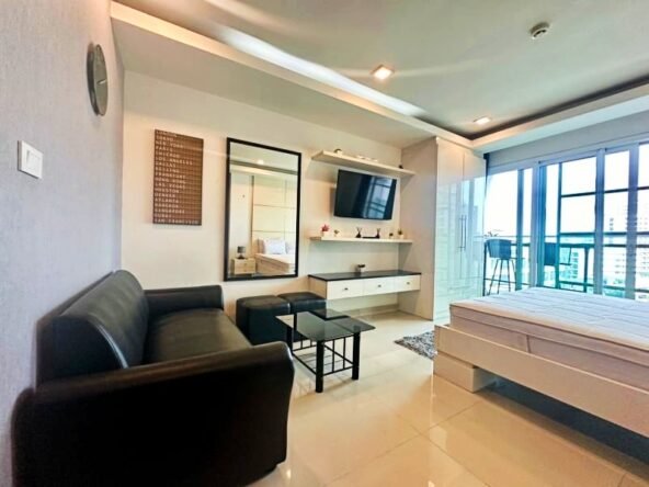 Beachfront Studio Apartments for Sale | Cozy Beach View | Phratamnak Hill