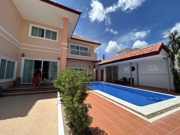 🏖️Exclusive Luxury Pool Villa Near Bang Saray For Sale