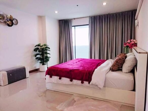 Luxury Beachfront Condo for Rent in Paradise Condominium