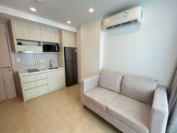 Modern Condo Unit Available in Olympus Building | Pattaya