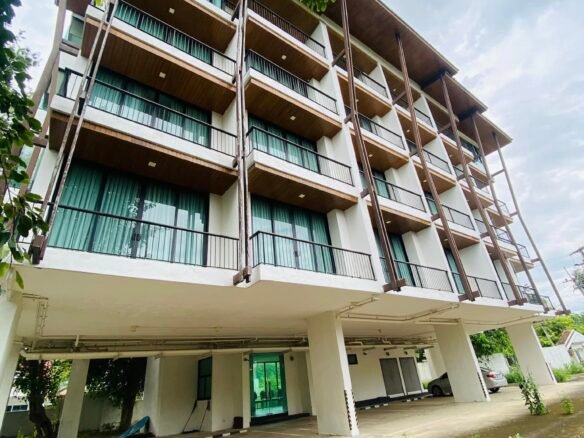 🏨Hotel for Sale: Prime Location Near Chiang Mai Airport