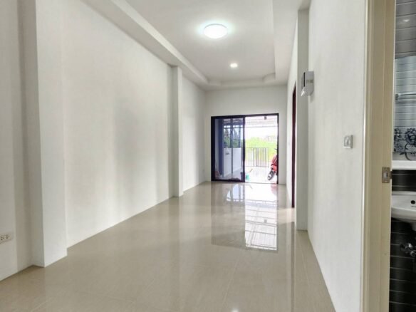 ขายทาวโฮมห้วยโป่งวิลล่า,Townhouse for sale at Huai Pong, Mueang Rayong, Thailand.