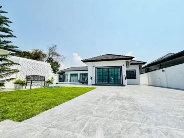 🏡For Sale: Luxury Pool Villa in Soi Siam Country Club, Pattaya