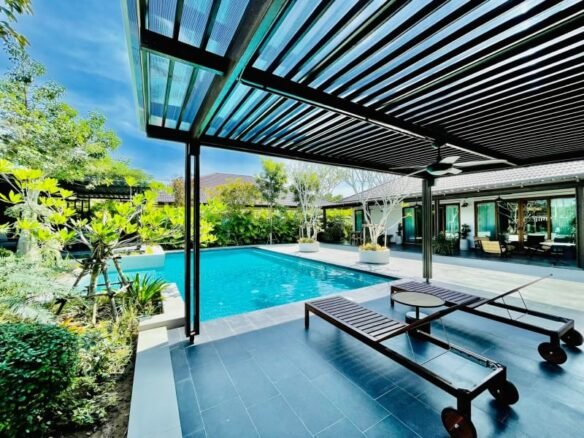 🏡 Luxury Pool Villa for Sale and Rent: Modern Style, Pattaya Soi Huay Yai