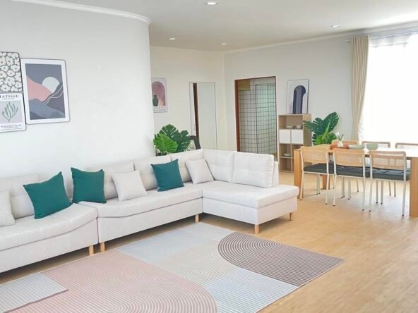 For rent: Penthouse condo (Penthouses) Khao Phra Tamnak Pattaya