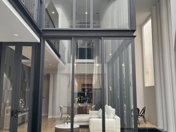 For rent: 2-storey pool villa, can be used for business, Thappraya ให้เช่า บ้านพูลวิลล่า2ชั้น สามารถทำธุรกิจได้ ทัพพระยา