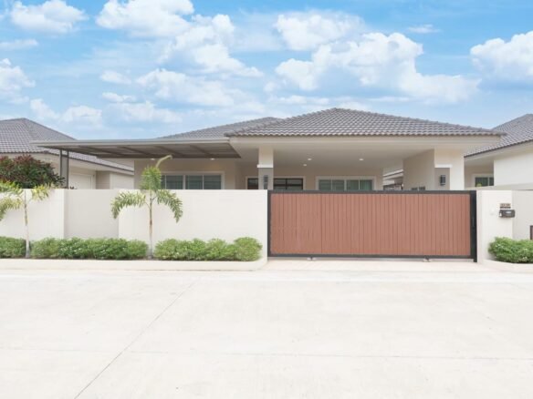 Single house in a good location, Huai Yai-Jomtien. บ้านเดี่ยวทำเลดี ทำเลห้วยใหญ่-จอมเทียน