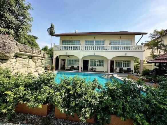 Announcement of 1-room townhouse, central lock, beautiful, clean, Nong Pla Lai location. ประกาศทาวโฮม1ห้องล็อกกลาง สวย สะอาด พิกัดหนองปลาไหล