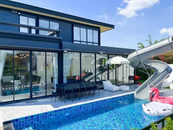 For sale: Pool villa, suitable for business, with tenants, 80,000 baht for another year, Huai Yai, Pattaya