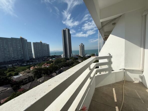 Condo for sale 300 meters from Jomtien Beach. ขายคอนโด 300 เมตร จากชายหาดจอมเทียน