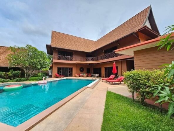 Selling a Thai Lanna style pool villa. ขายพลูวิลล่าสไตล์ไทยล้านนา