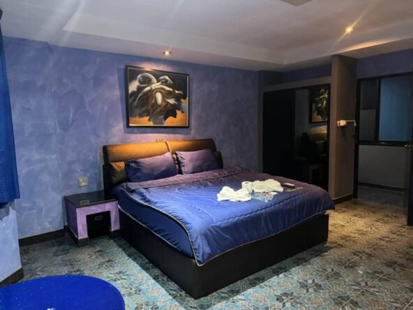 Hotel for rent, near walking street, only 5 minutes, very good lady cook, ready to cook business. โรงแรมให้เช่า ใกล้ถนนคนเดินเพียง 5 นาทีทำอาหารเลดีมากพร้อมทำอาหารธุรกิจ