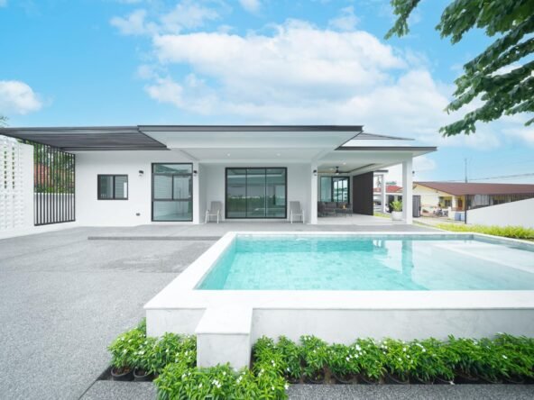 For sale, North Pattaya pool villa – With tenants. ขายพูลวิลล่าพัทยาเหนือ – พร้อมผู้เช่า