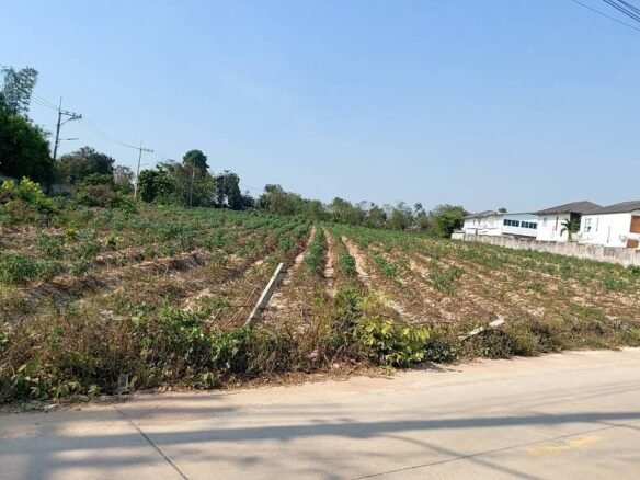 Land for sale 5 rai, Huai Yai area, good location, suitable for building a pool villa/residence. ขายที่ดิน 5 ไร่ แถวห้วยใหญ่ ทำเลดี เหมาะสร้างพูลวิลล่า/บ้านพัก