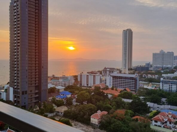 Selling Lumpini Jomtien Beach Condo. ขายคอนโดลุมพินี จอมเทียนบีช