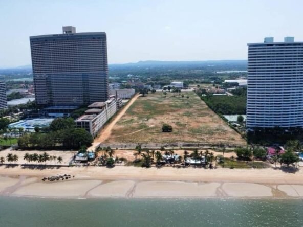 Land on Sukhumvit-Jomtien Beach, 100% sea view. ที่ดินติดสุขุมวิท-ติดทะเลจอมเทียน วิวทะเล 100%