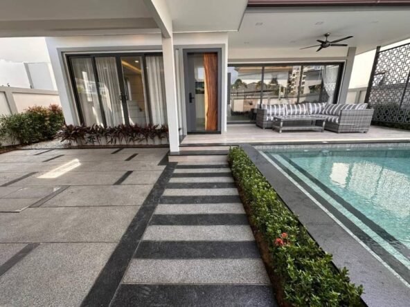 Brand New Pool Villa for Rent in Pattaya City!. พูลวิลล่าใหม่เอี่ยมให้เช่าในเมืองพัทยา!