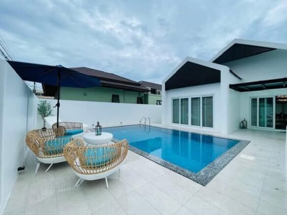 Modern Pool Villa for Rent – Jomtien Beach, Pattaya. วิลล่าพูลวิลล่าสไตล์โมเดิร์นให้เช่า – หาดจอมเทียน พัทยา