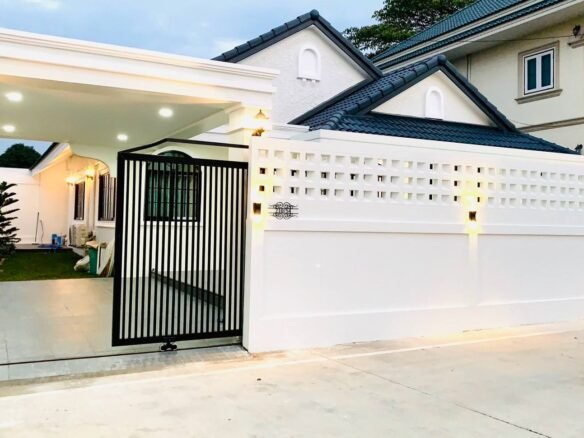 For sale, pool villa, Soi Phra Praphanimit, Pattaya City, area 56 square wah. vายบ้านพูลวิลล่า ซอยพรประภานิมิตร เมืองพัทยา พื้นที่ 56 ตารางวา