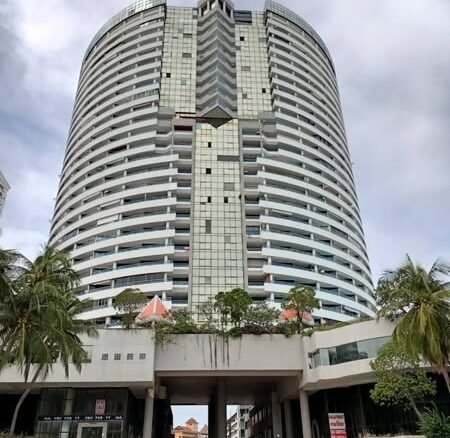 ขาย คอนโดหน้าหาดจอมเทียน . Jomtien plaza condotel for sale