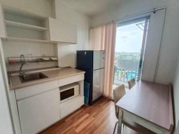 Selling 2 adjacent condos (same information for both rooms). ขายคอนโด 2 ห้องติดกัน (ข้อมูลเหมือนกันทั้ง 2 ห้อง)