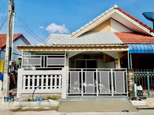 A house in a good location, a lovely price @ #Nong Pla Lai, Pattaya. บ้านทำเลดี ราคาน่ารัก @ #หนองปลาไหล พัทยา