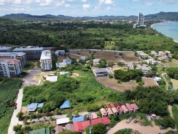 Land for sale near the sea, Na Jomtien, Pattaya. ขายที่ดินใกล้ทะเล นาจอมเทียน พัทยา