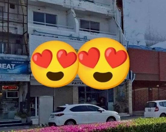 For Rent — 3-Unit, 4-Storey Building on North Pattaya Road (Main Road). ให้เช่า — อาคารพาณิชย์ 3 คูหา 4 ชั้น ติดถนนพัทยาเหนือ! (เส้นหลัก)