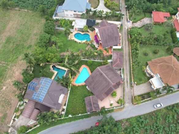 ขายบ้านพูลวิลล่า 2 ชั้น – ทำเลดี บางเสร่ ราคาสุดคุ้ม!. For sale 2-storey pool villa – Good location, Bang Saray, great price!
