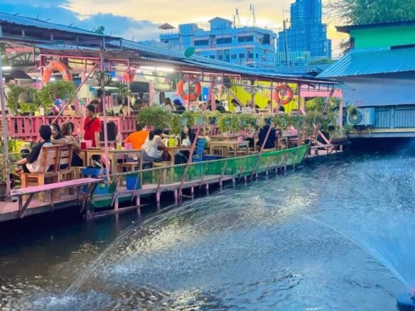 Riverside restaurant for rent | Only 8 million baht. ร้านอาหารริมน้ำปล่อยเซ้ง | เพียง 8 ล้านบาท
