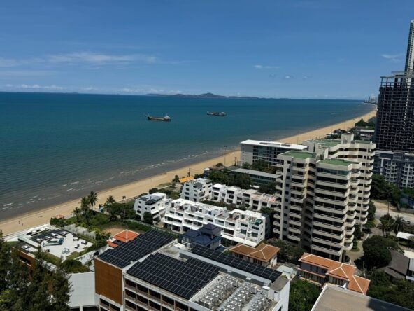 Luxury beachfront condo for rent 📍 Na Jomtien Beach – South Pattaya. คอนโดหรูติดทะเลให้เช่า 📍 หาดนาจอมเทียน – พัทยาใต้